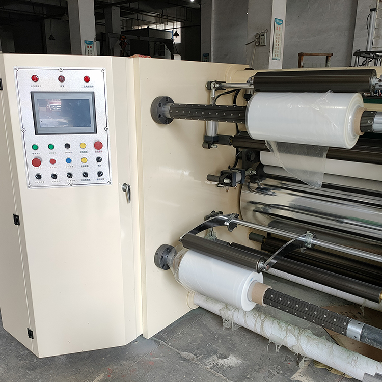 牛奶盒熱封條薄膜分切機(jī)細(xì)節(jié)部位 牛奶盒熱封條薄膜分切機(jī)細(xì)節(jié)部位